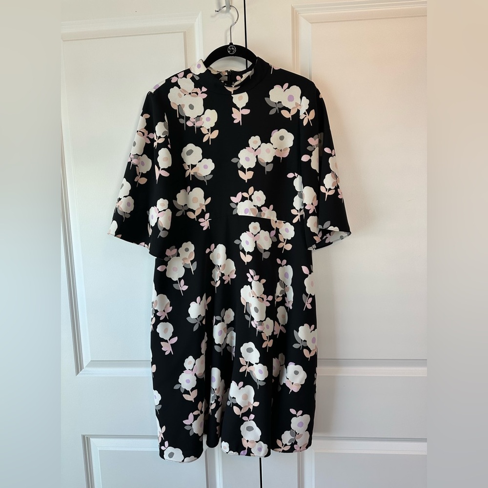 Kate Spade Posey Black Floral Swing Dress (Size 8)